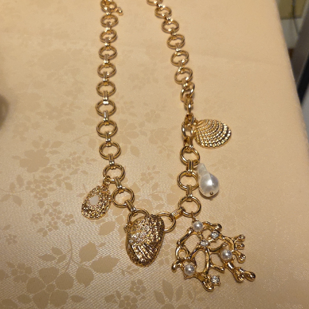 Brand New International Concepts Gold Charm Necklace